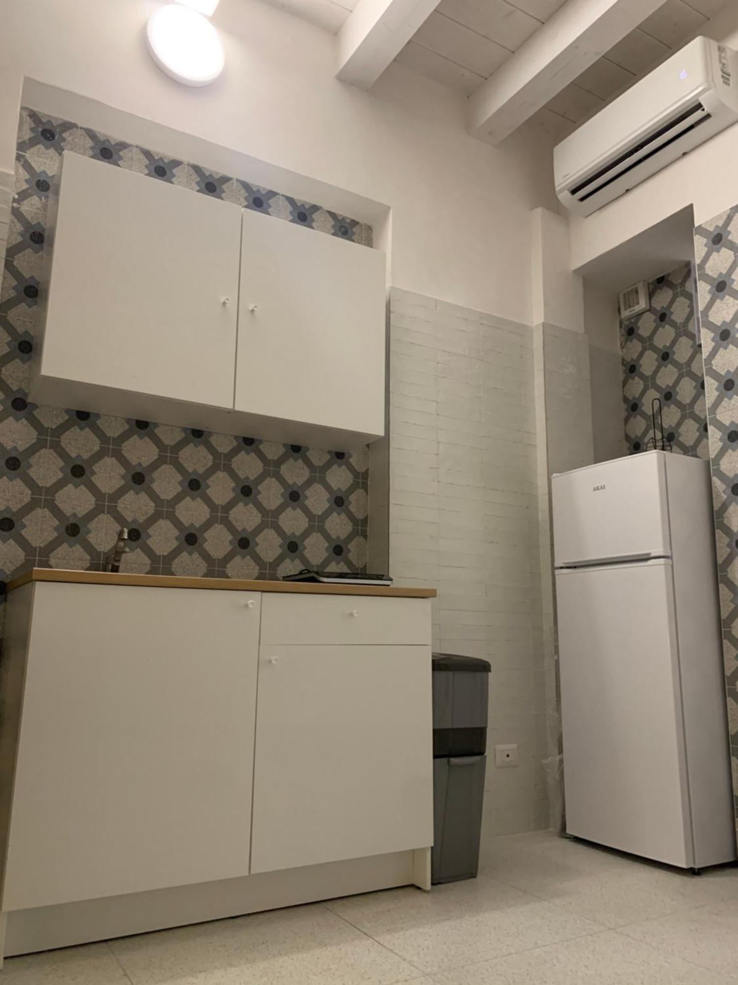 Mari Affittacamere Barletta Exteriör bild